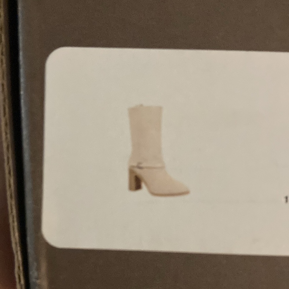 “BOX NOT INCLUDED” BRAND NEW FRANCO SARTO BOOTS SIZE 9.5! NWT! COLOR IS CREAM! - Picture 8 of 8